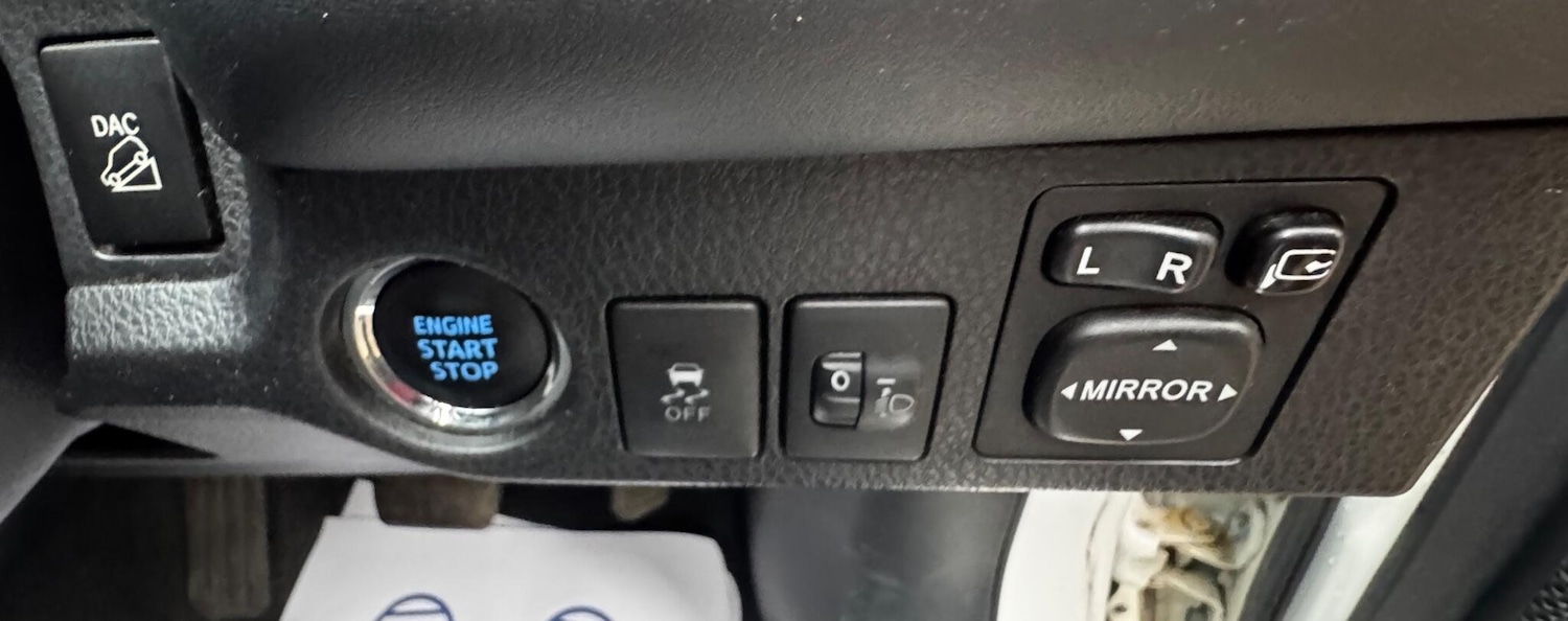 Used Toyota RAV4 2015 for sale - 77039838: Photo 27