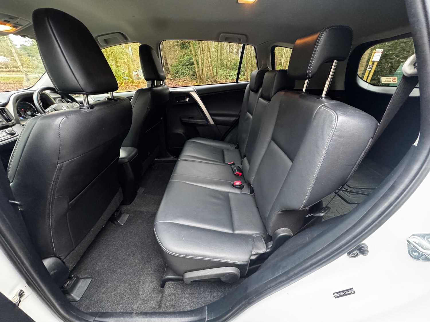 Used Toyota RAV4 2015 for sale - 77039838: Photo 37