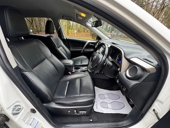 Used Toyota RAV4 2015 for sale - 77039838: Photo