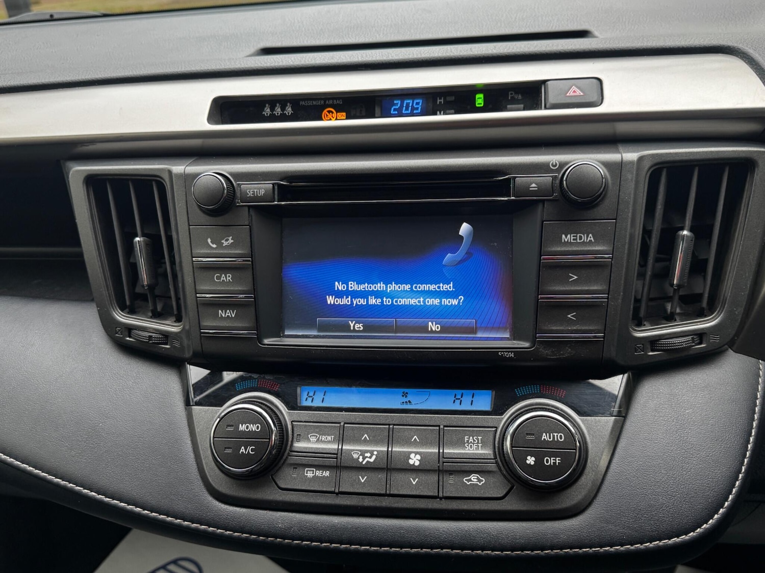 Used Toyota RAV4 2015 for sale - 77039838: Photo 51