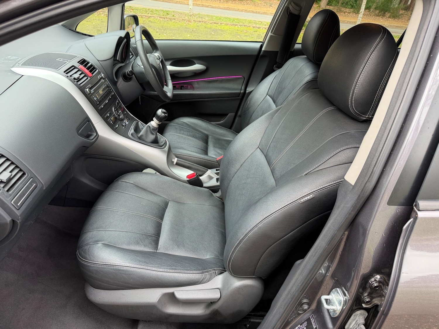 Used Toyota Auris 2010 for sale - 77982260: Photo 18