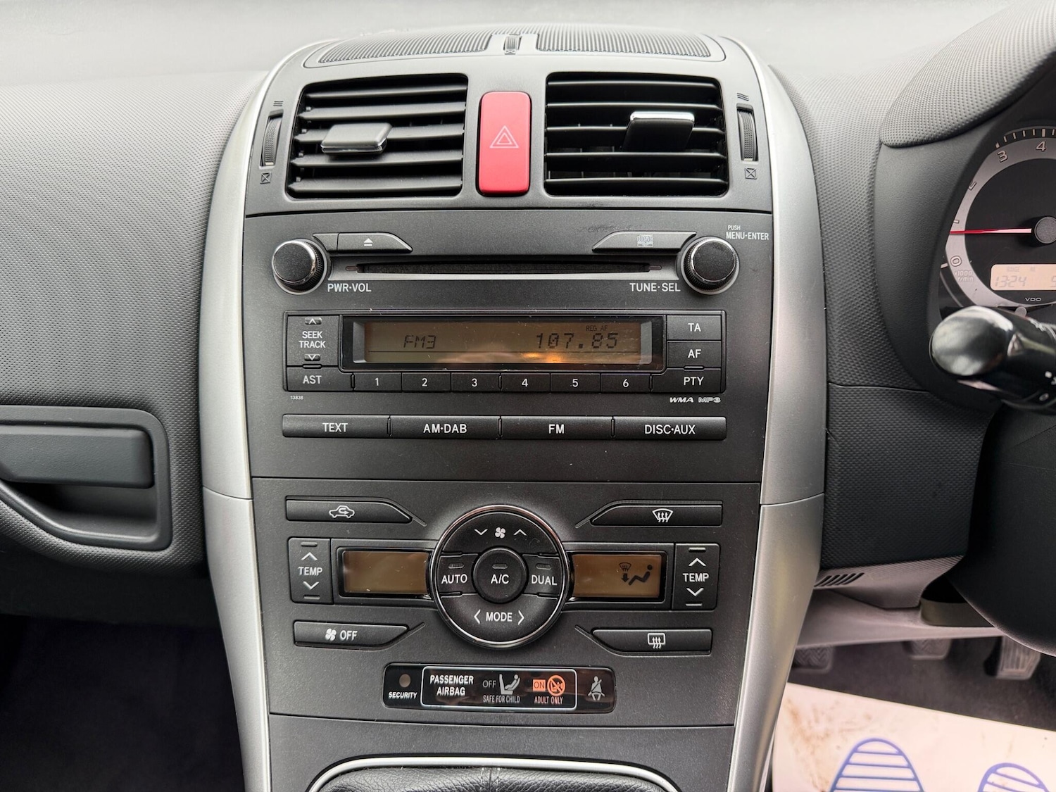 Used Toyota Auris 2010 for sale - 77982260: Photo 25