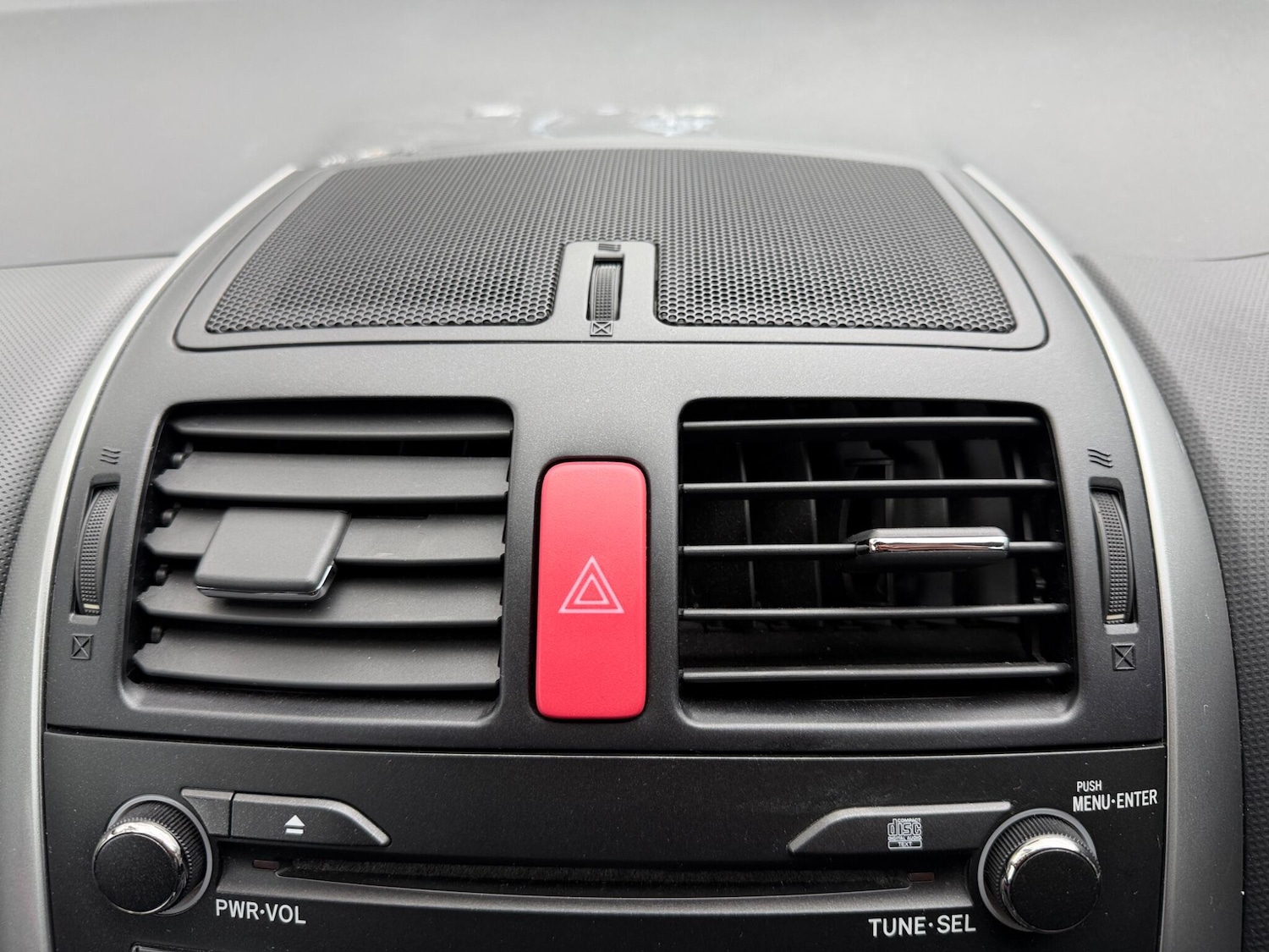 Used Toyota Auris 2010 for sale - 77982260: Photo 26