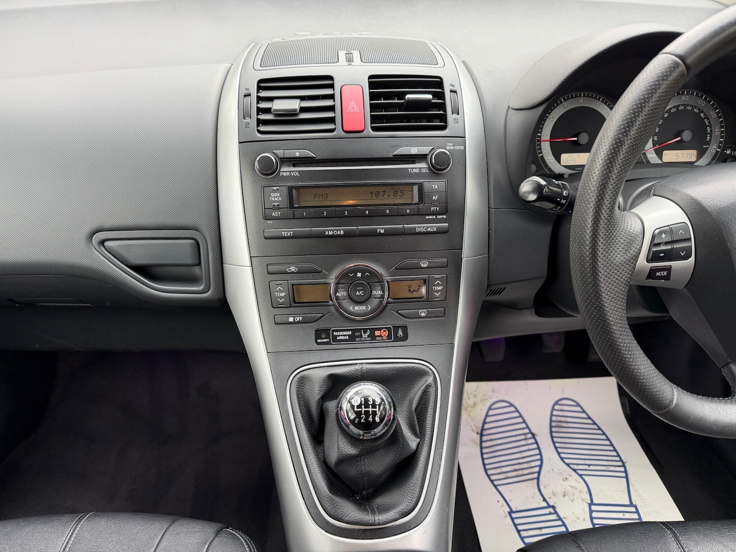 Used Toyota Auris 2010 for sale - 77982260: Photo 28