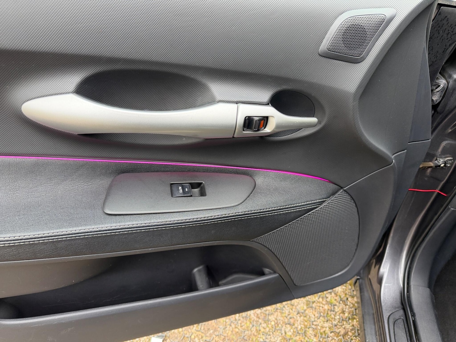 Used Toyota Auris 2010 for sale - 77982260: Photo 45