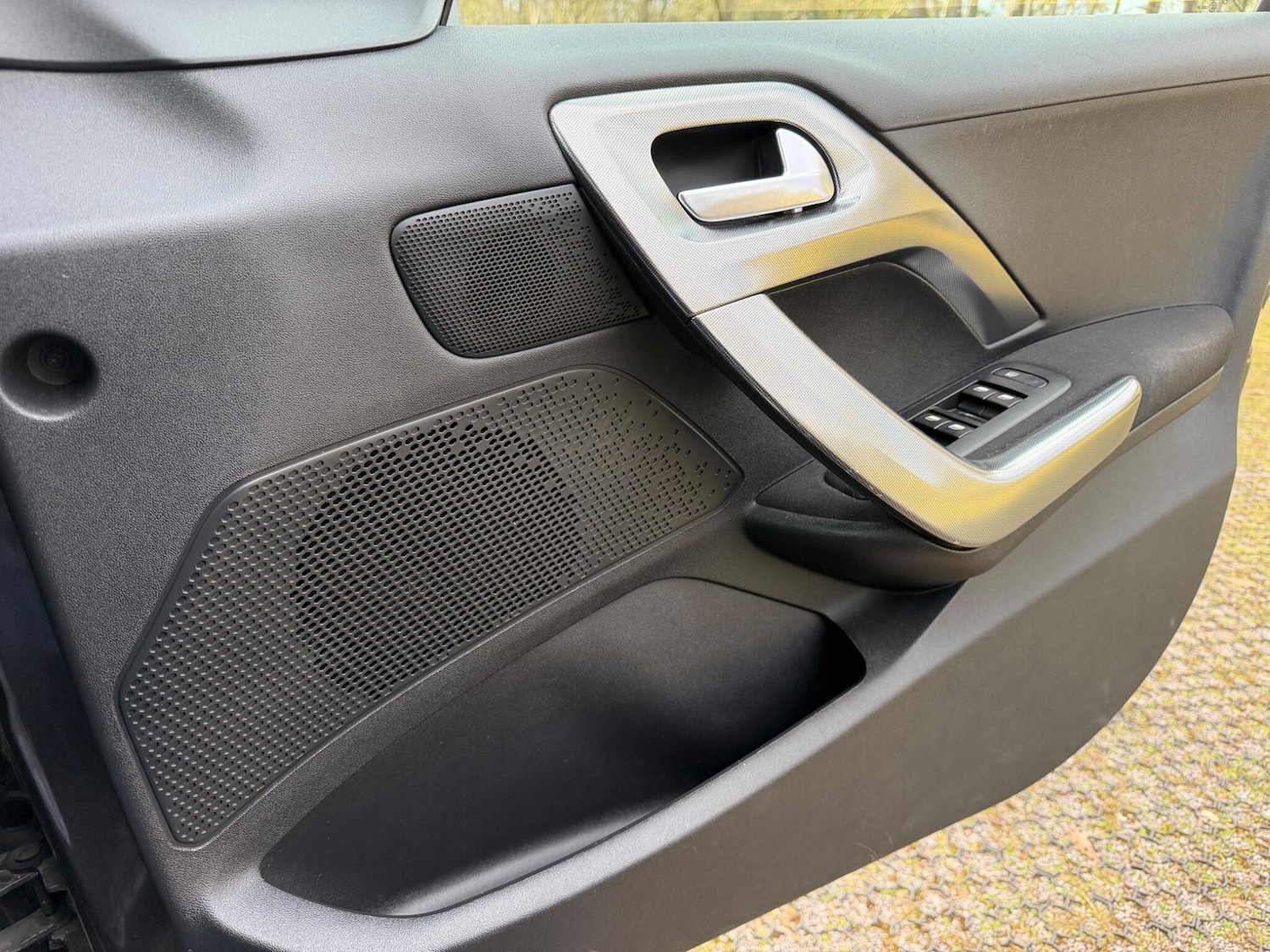 Used Peugeot 2008 2018 for sale - 78086752: Photo 45