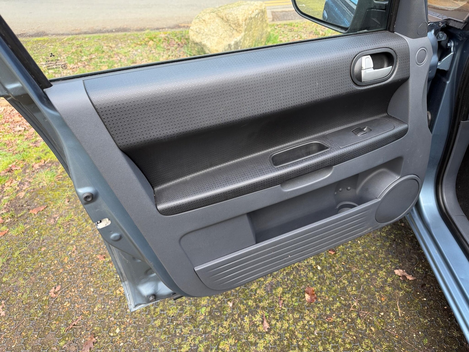 Used Mitsubishi Colt 2009 for sale - 77939634: Photo 40