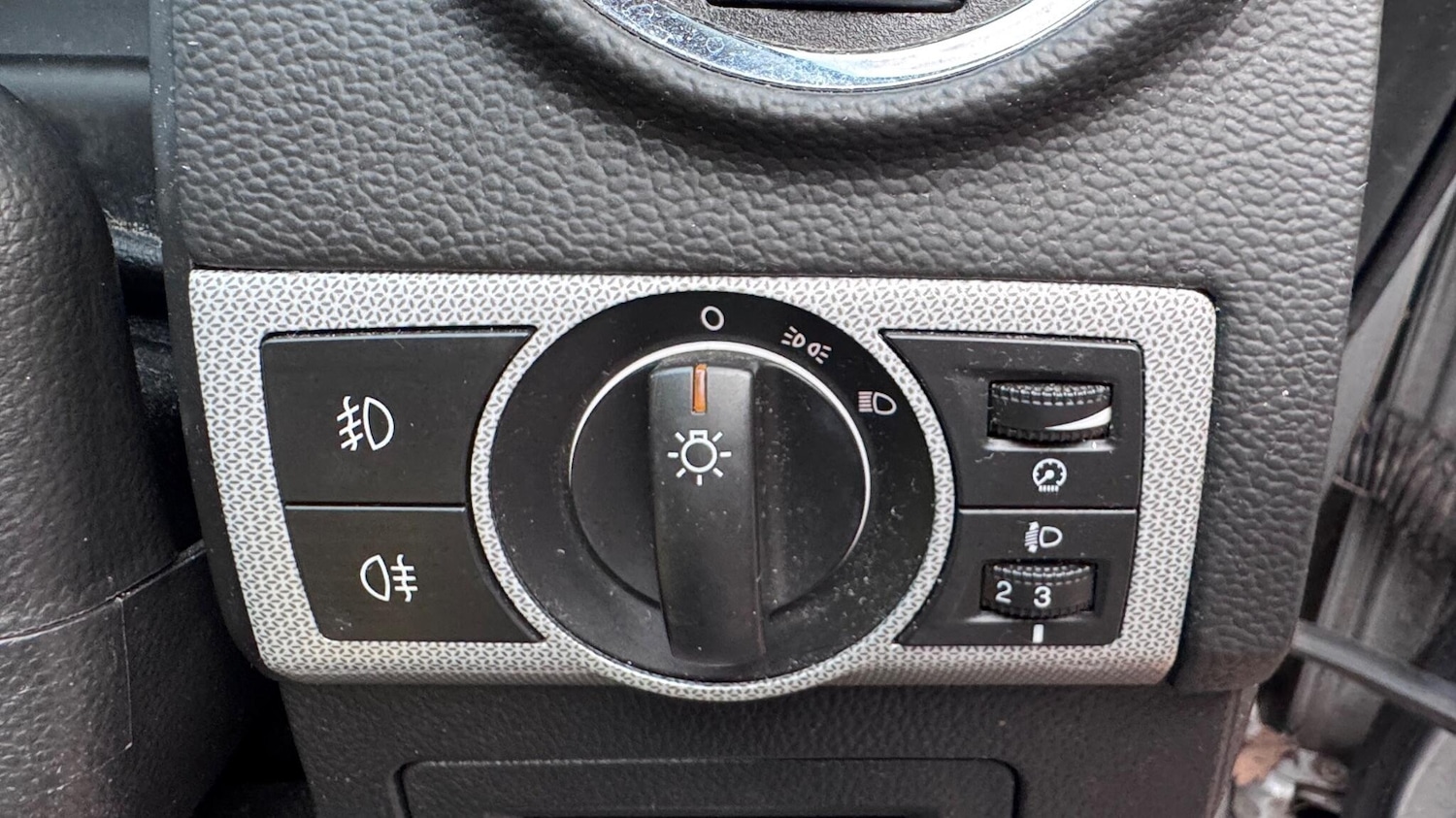 Used Vauxhall Antara 2013 for sale - 77040435: Photo 27