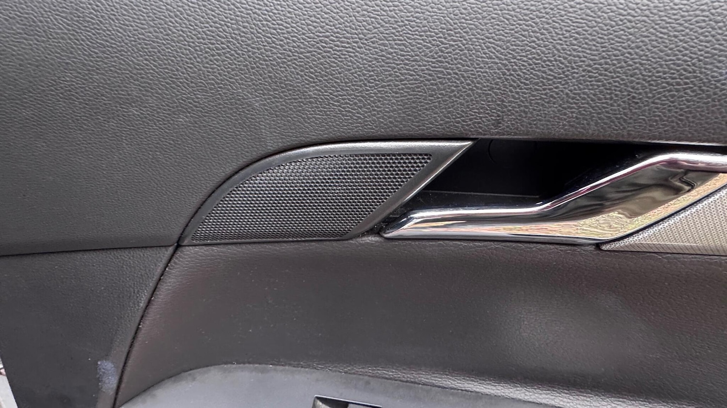 Used Vauxhall Antara 2013 for sale - 77040435: Photo 31