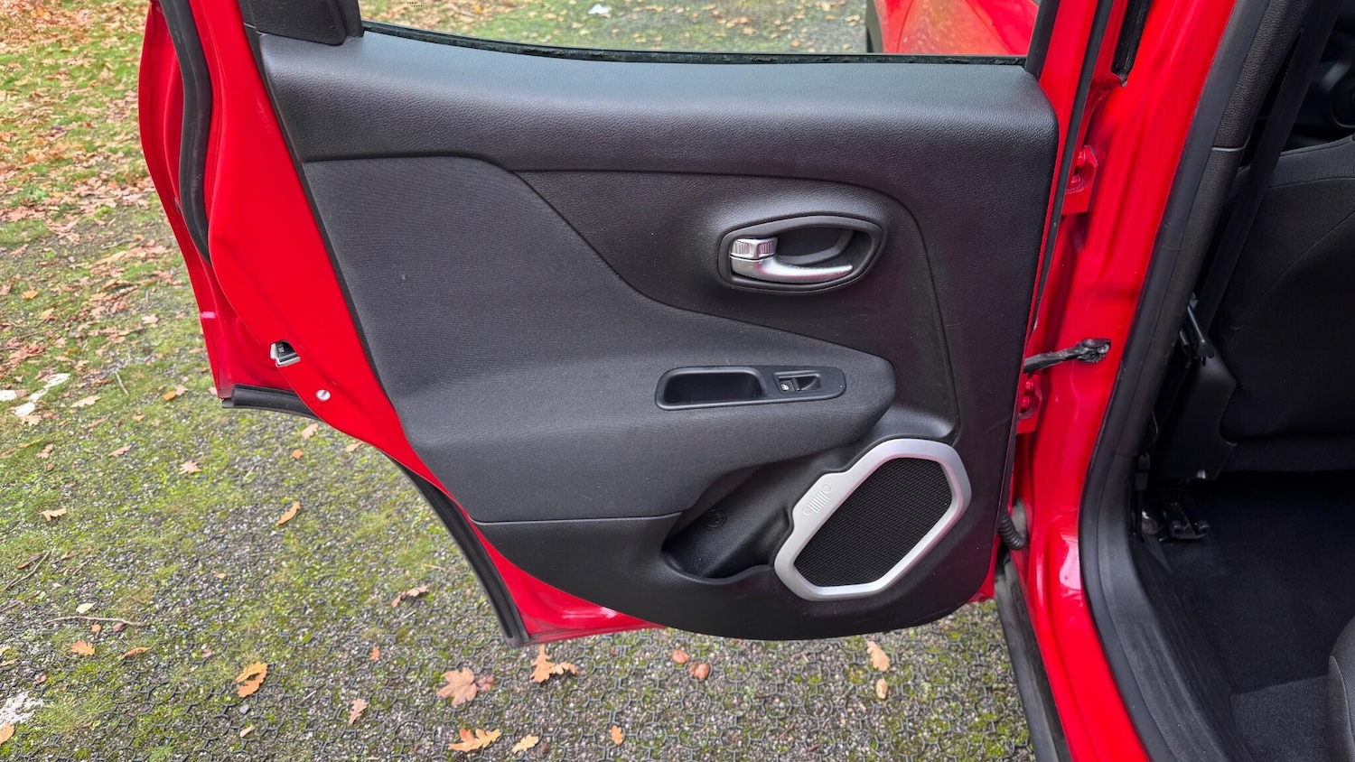 Used Jeep Renegade 2015 for sale - 77040907: Photo 18