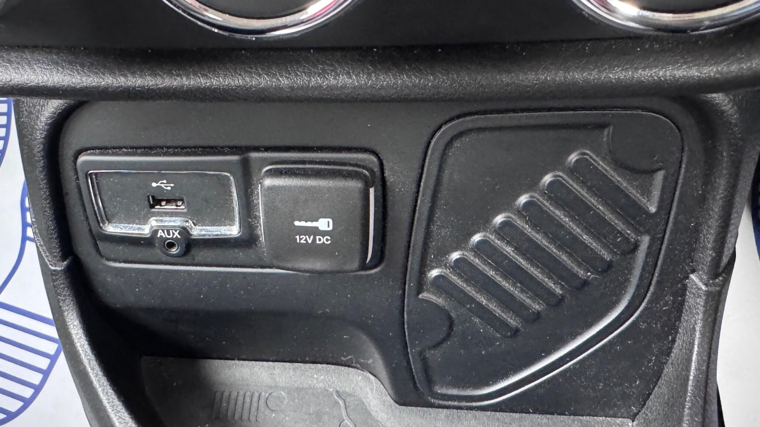 Used Jeep Renegade 2015 for sale - 77040907: Photo 37