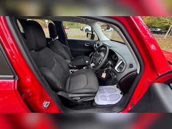 Used Jeep Renegade 2015 for sale - 77040907: Photo