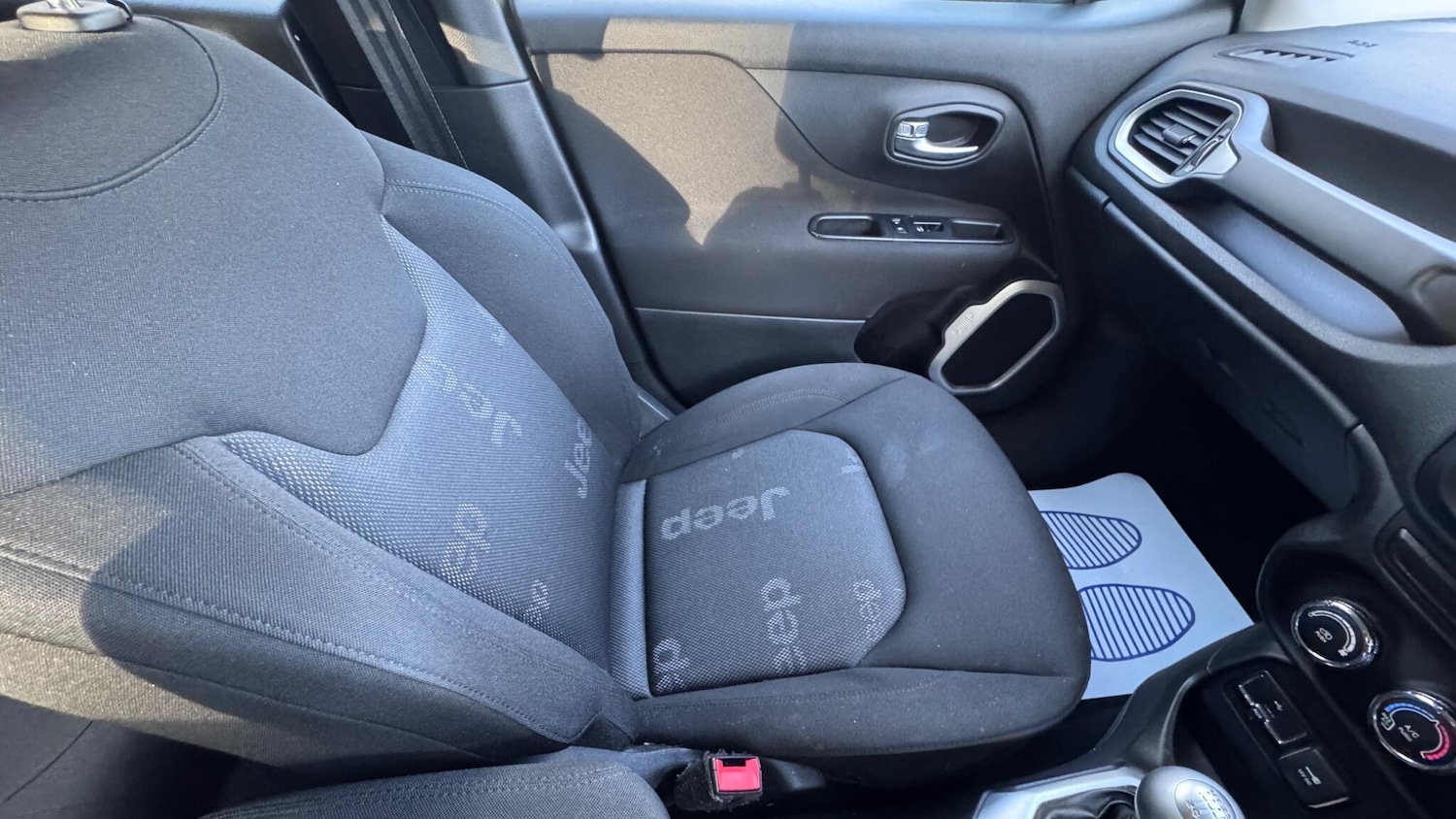 Used Jeep Renegade 2015 for sale - 77039693: Photo 48