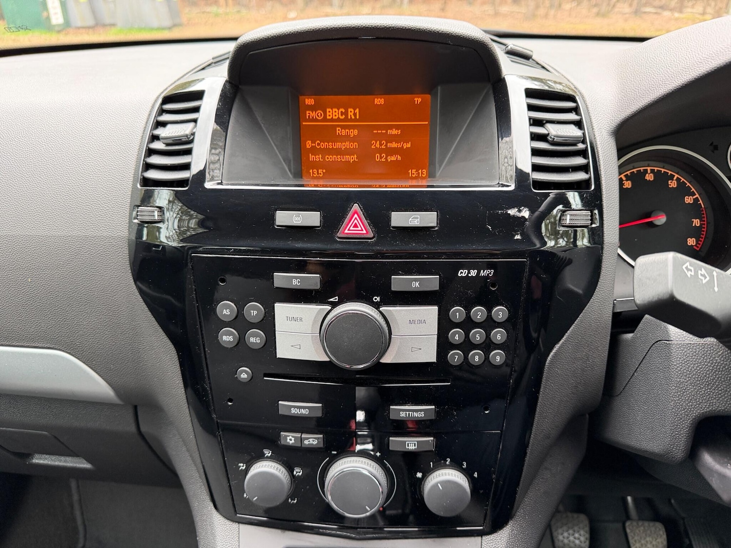 Used Vauxhall Zafira 2014 for sale - 78185254: Photo 24