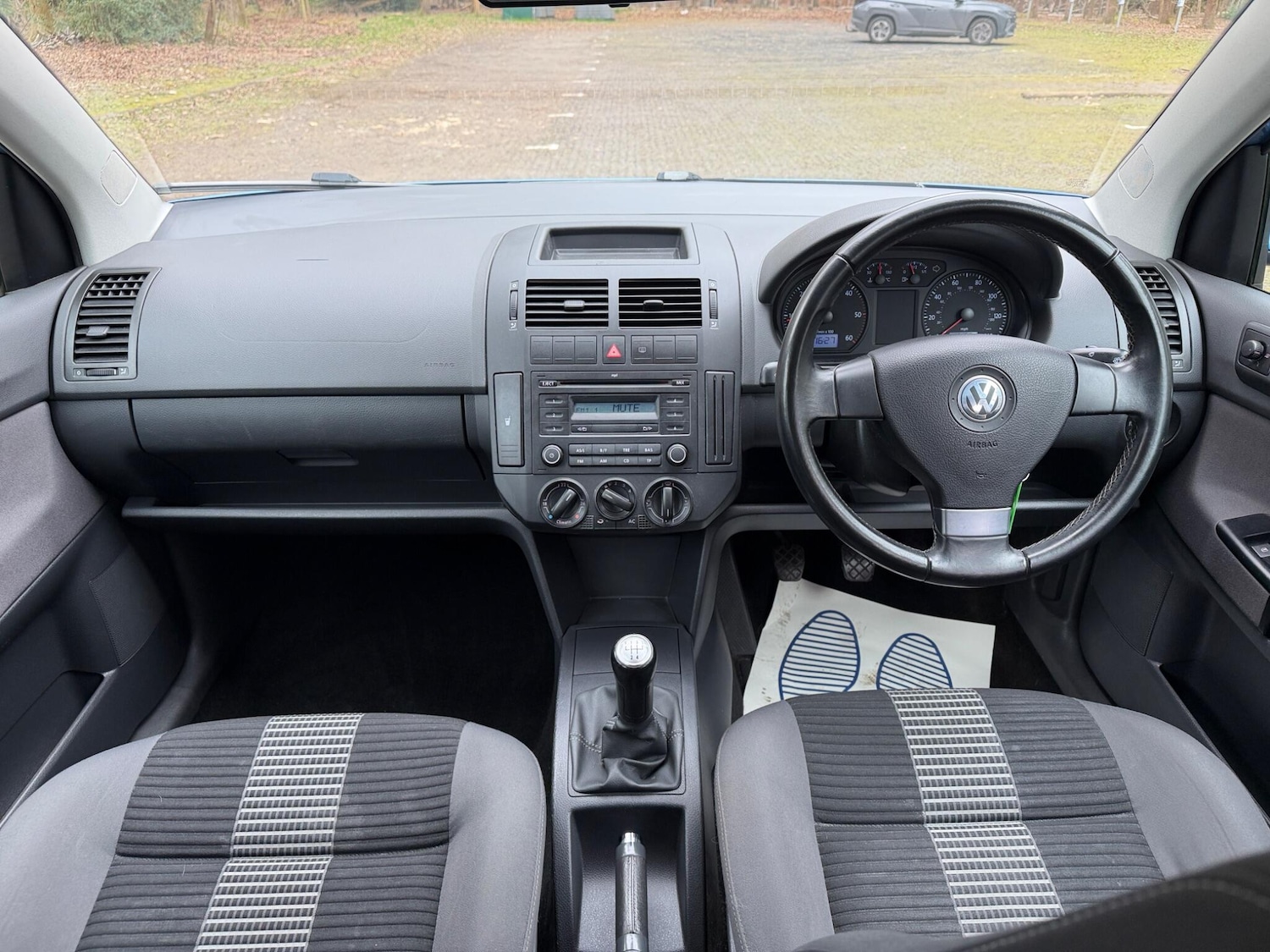 Used Volkswagen Polo 2008 for sale - 78100476: Photo 2