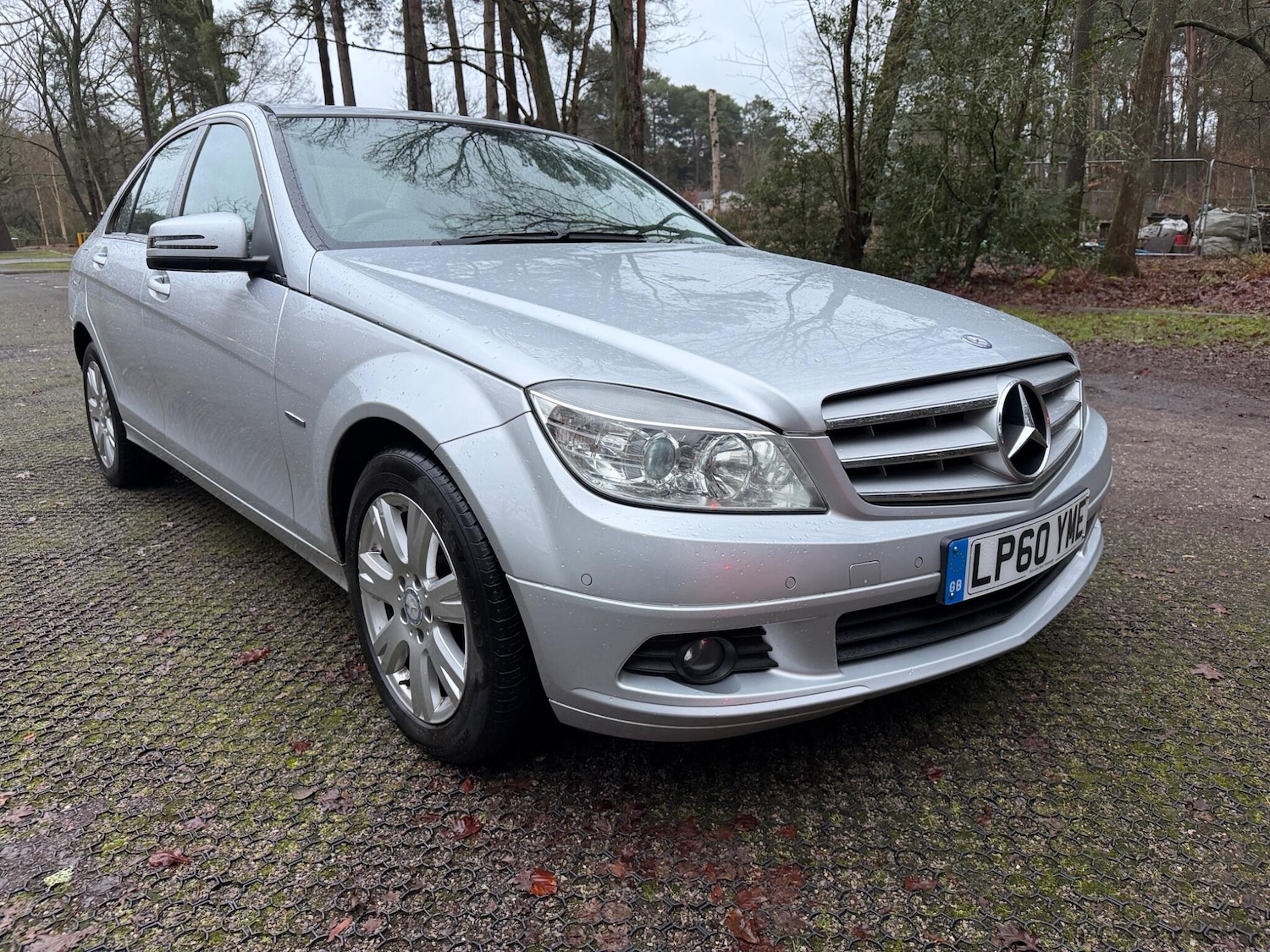 Used Mercedes-Benz C Class 2011 for sale - 77304989: Photo 1