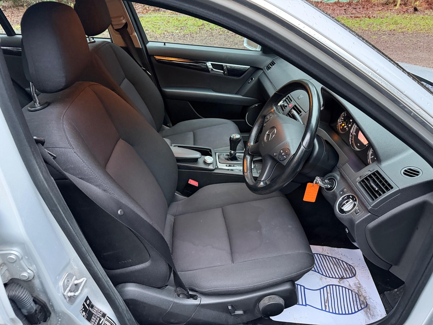 Used Mercedes-Benz C Class 2011 for sale - 77304989: Photo 15