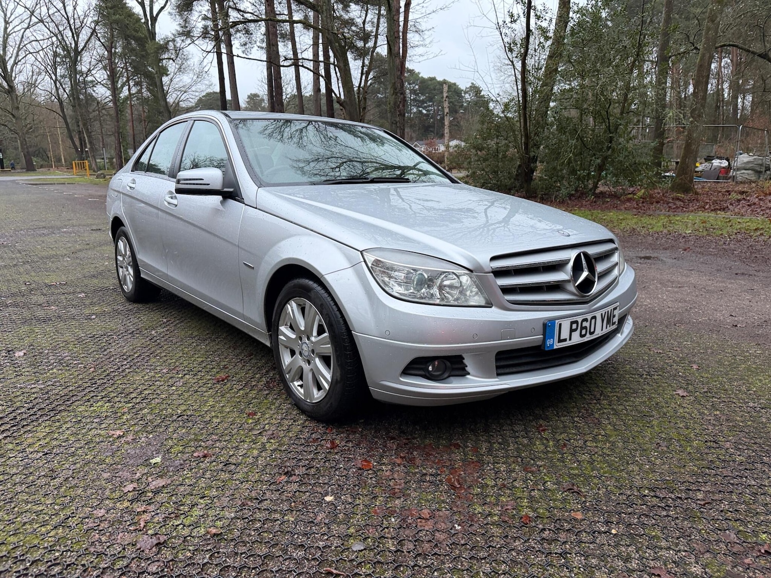 Used Mercedes-Benz C Class 2011 for sale - 77304989: Photo 2