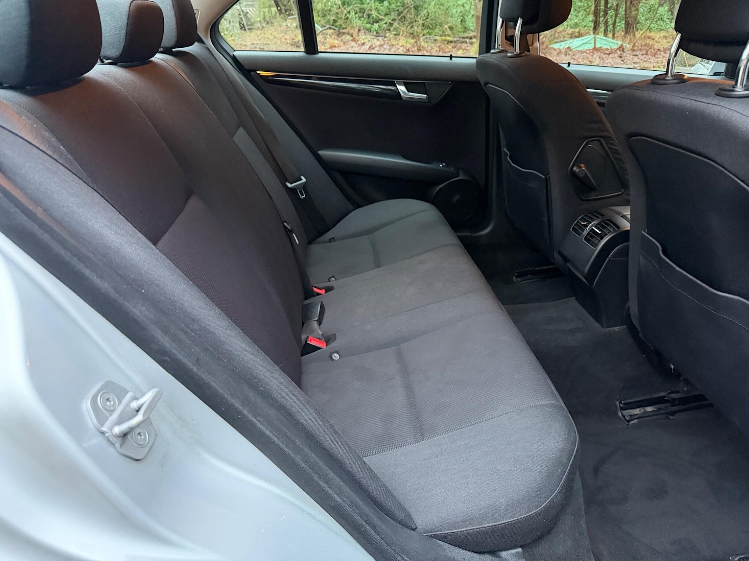 Used Mercedes-Benz C Class 2011 for sale - 77304989: Photo 4