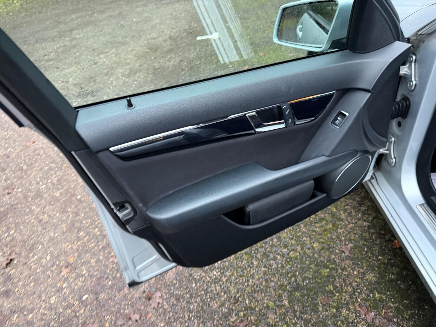 Used Mercedes-Benz C Class 2011 for sale - 77304989: Photo 47