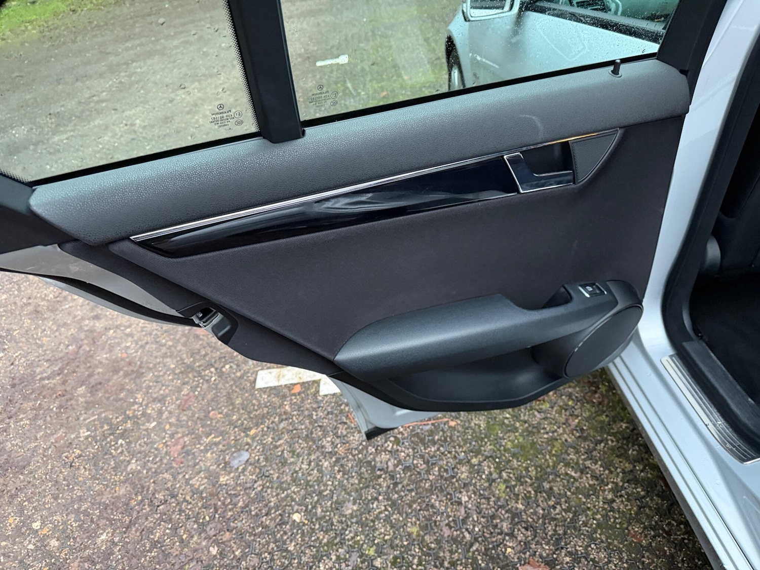 Used Mercedes-Benz C Class 2011 for sale - 77304989: Photo 48