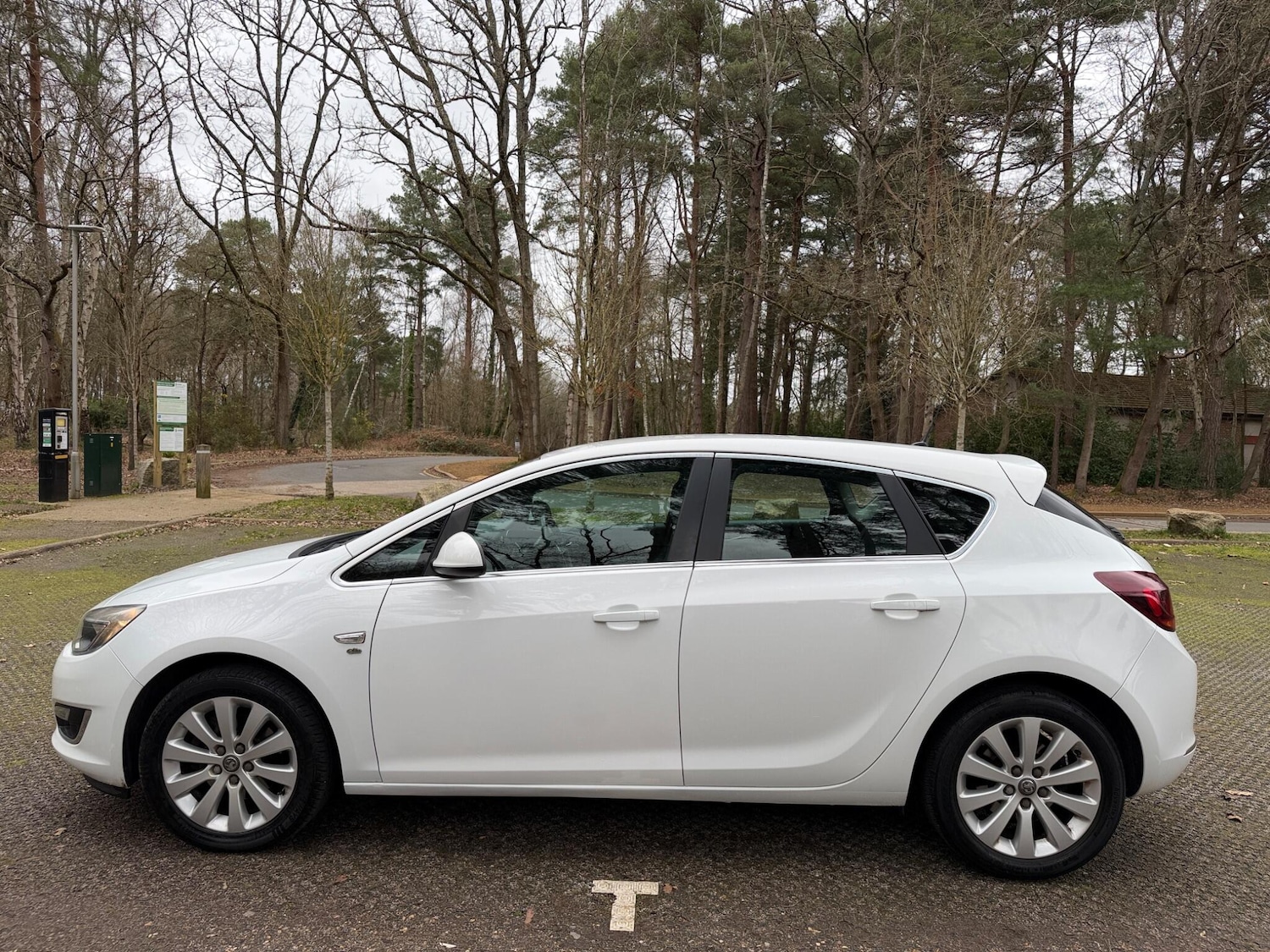 Used Vauxhall Astra for sale - 77683969: Photo 7