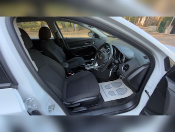Used Chevrolet Cruze 2014 for sale - 79544081: Photo