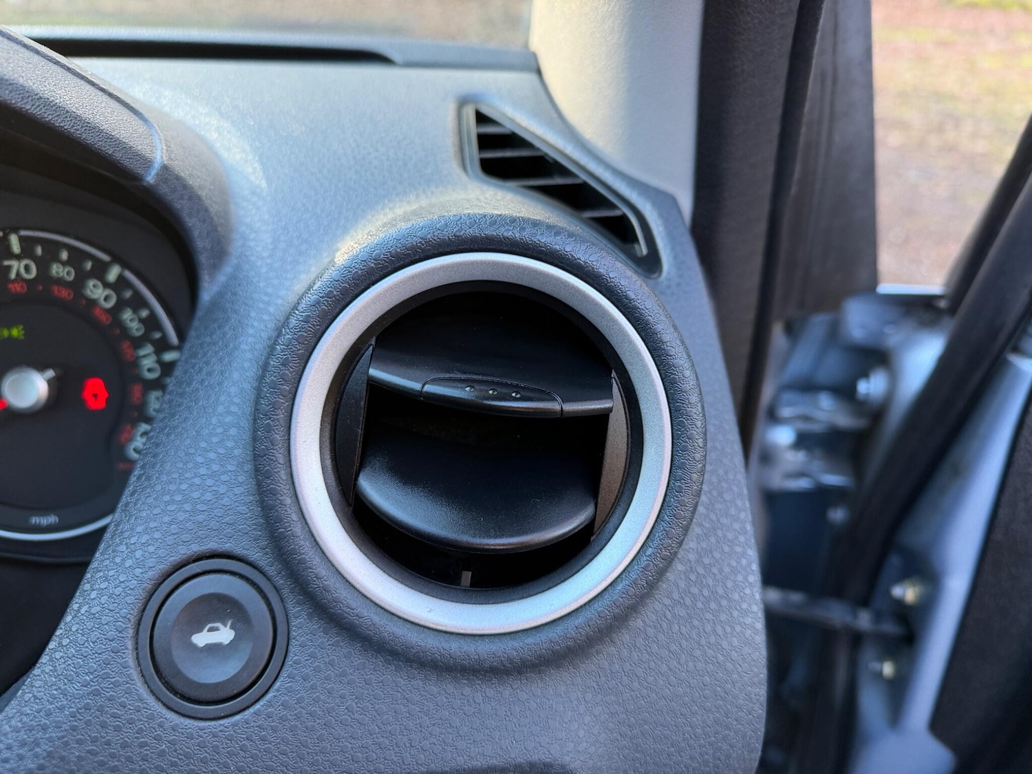 Used Ford Fiesta 2007 for sale - 77456500: Photo 32