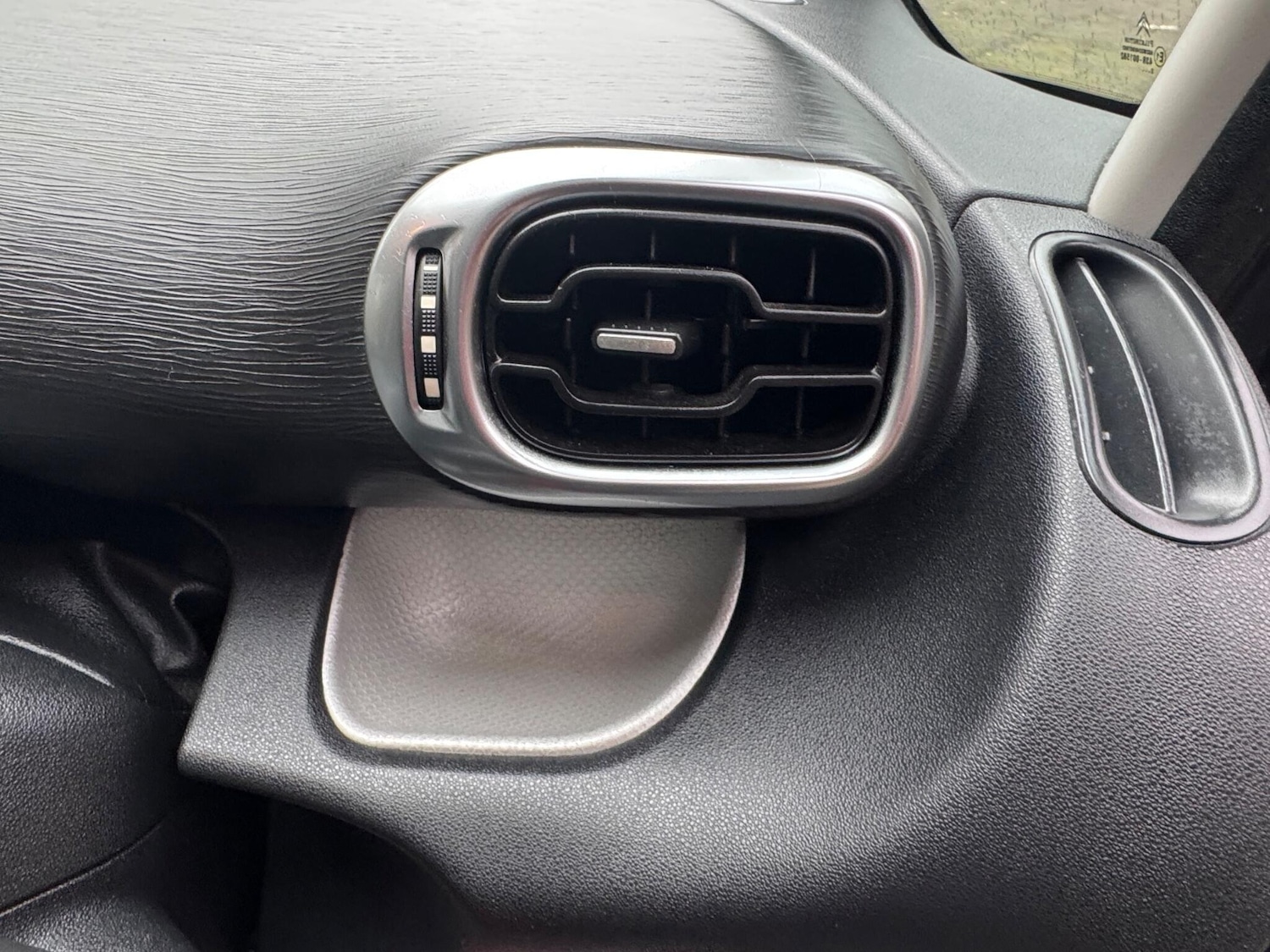 Used Citroen C3 Picasso 2013 for sale - 77331254: Photo 25