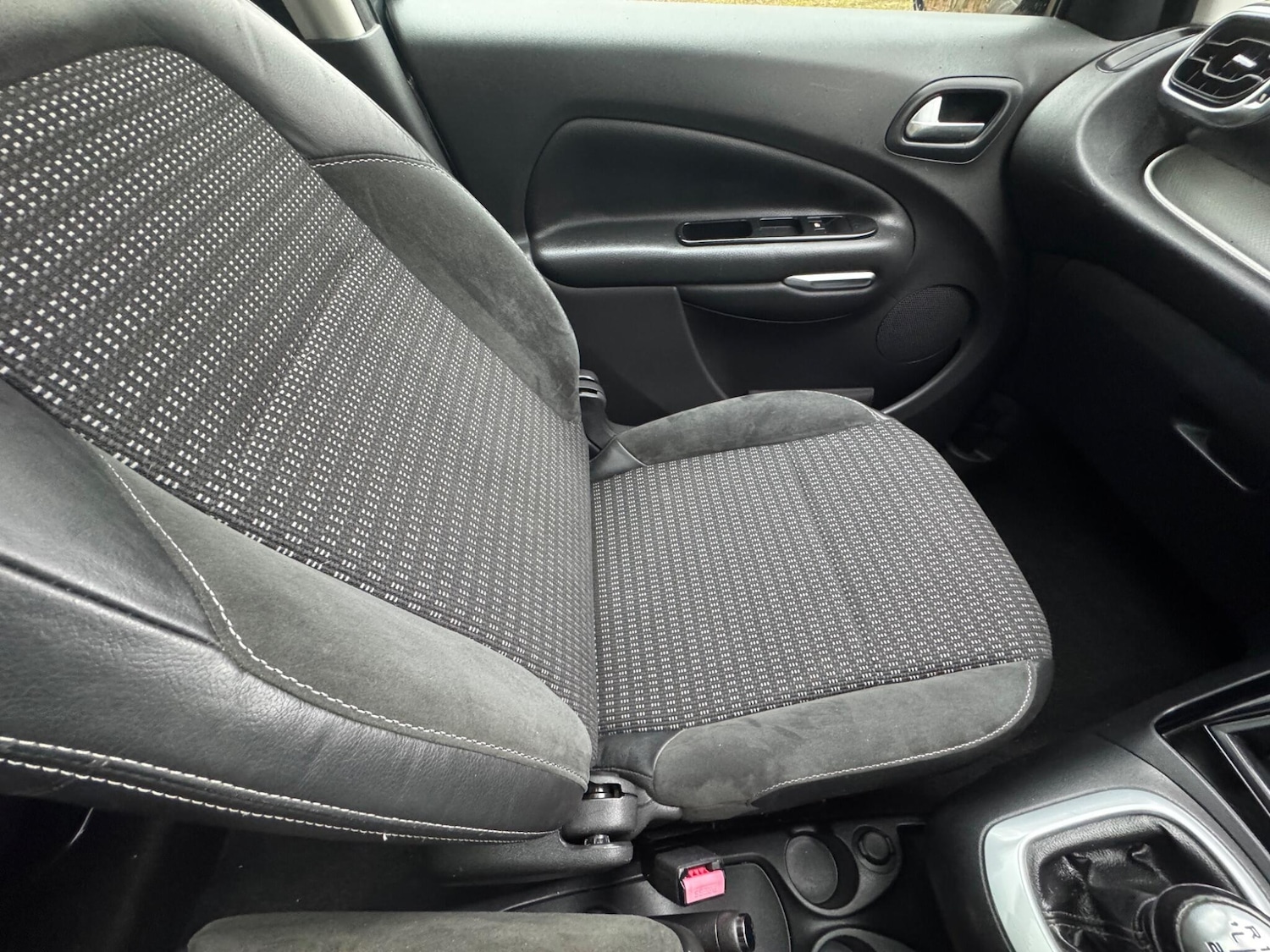 Used Citroen C3 Picasso 2013 for sale - 77331254: Photo 36