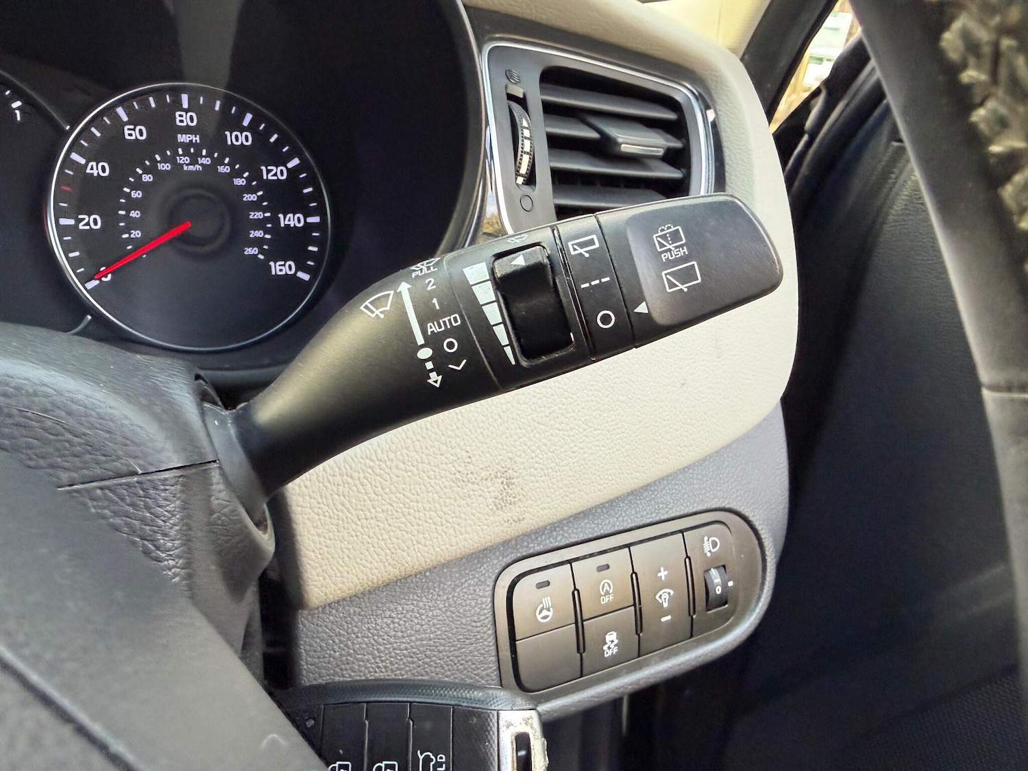 Used Kia Carens 2014 for sale - 77039951: Photo 37