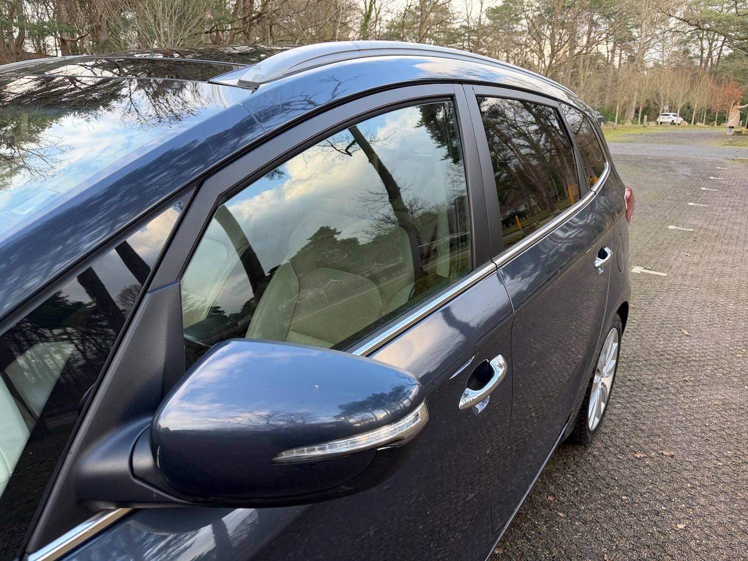 Used Kia Carens 2014 for sale - 77039951: Photo 44