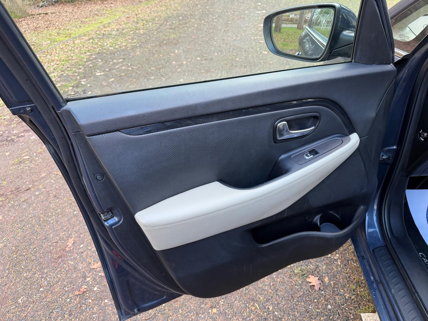 Used Kia Carens 2014 for sale - 77039951: Photo 59