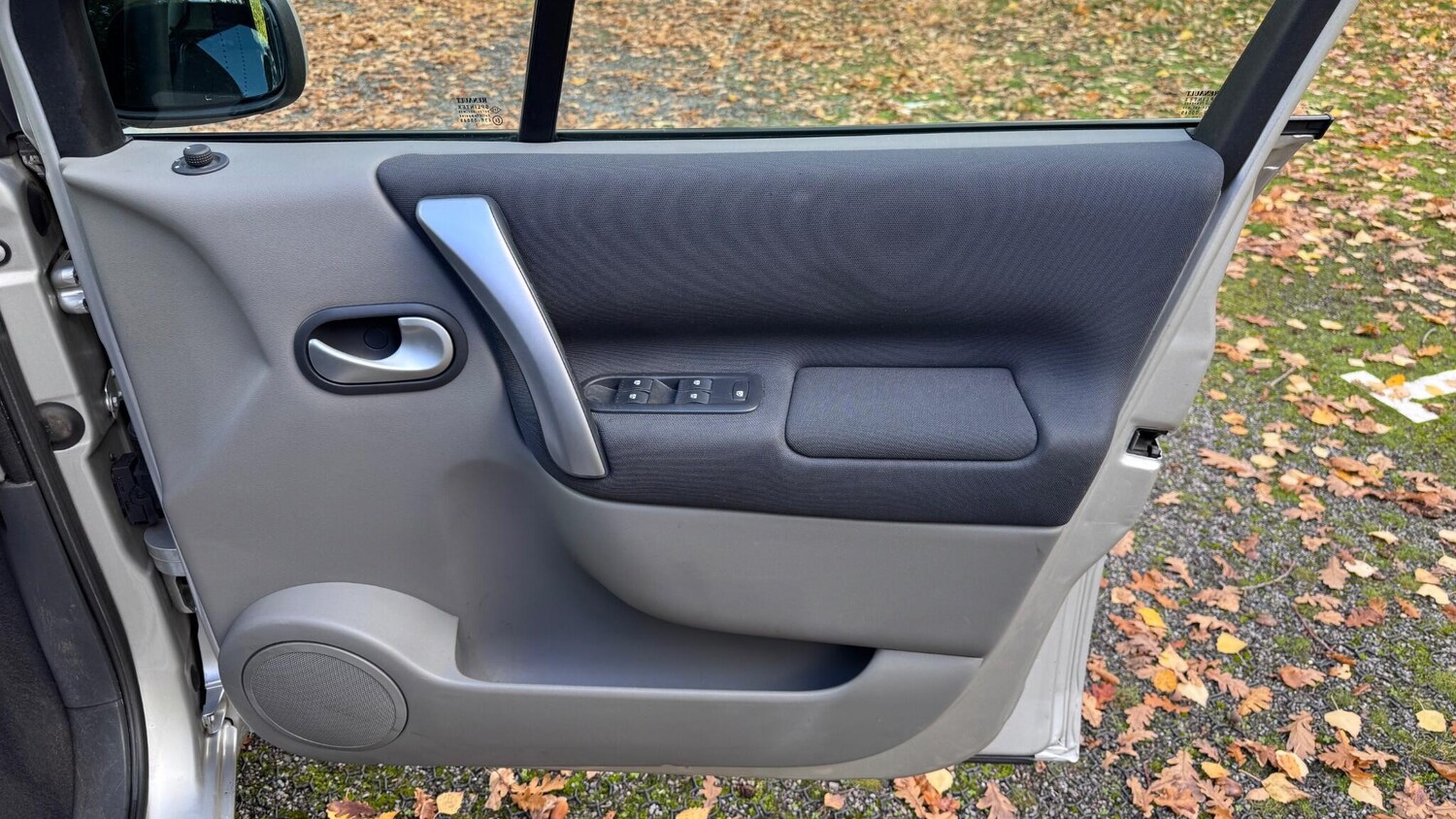 Used Renault Scenic 2008 for sale - 77840043: Photo 17