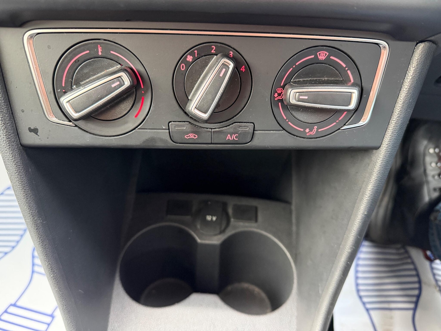 Used Volkswagen Polo for sale - 77321062: Photo 30