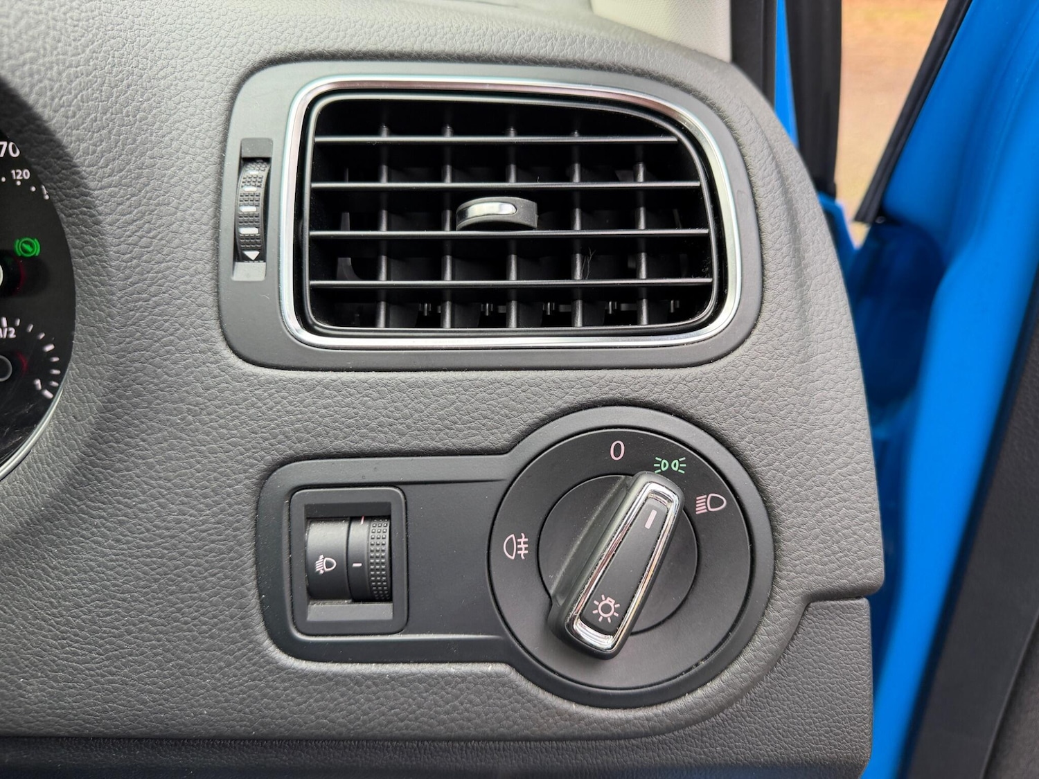 Used Volkswagen Polo for sale - 77321062: Photo 35