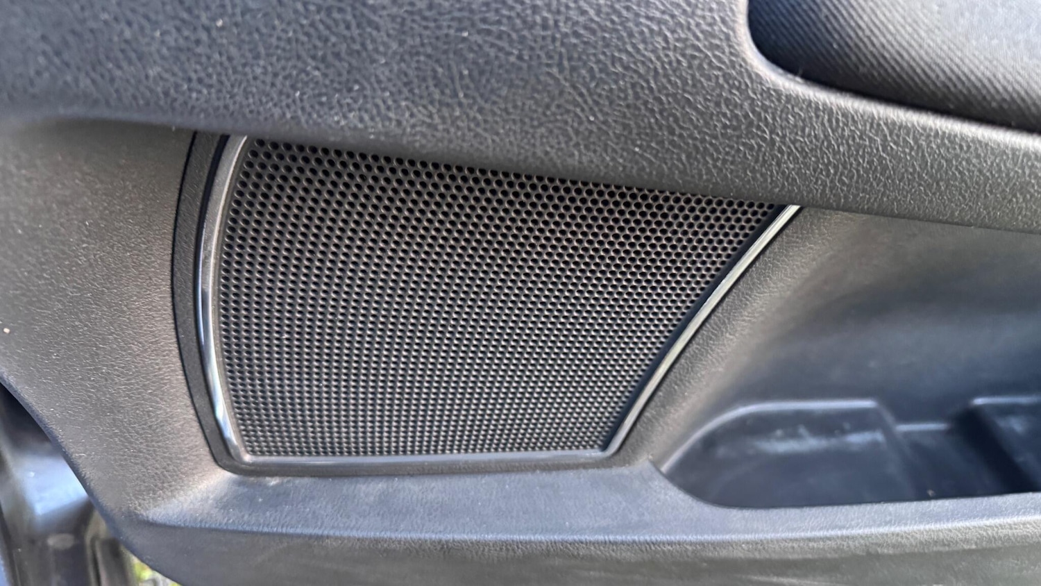 Used Ford Mondeo 2010 for sale - 77040287: Photo 25