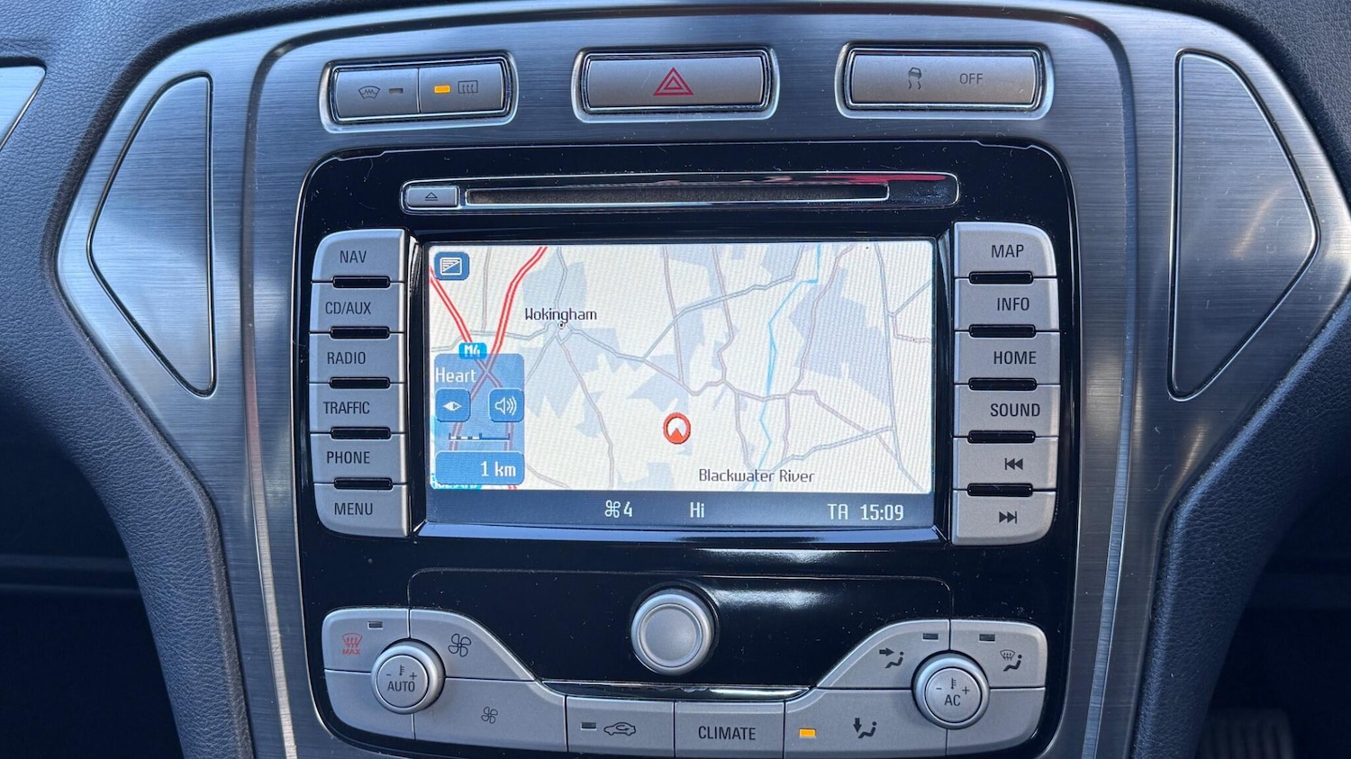 Used Ford Mondeo 2010 for sale - 77040287: Photo 44