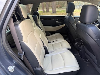 Used Kia Carens 2014 for sale - 77646129: Photo