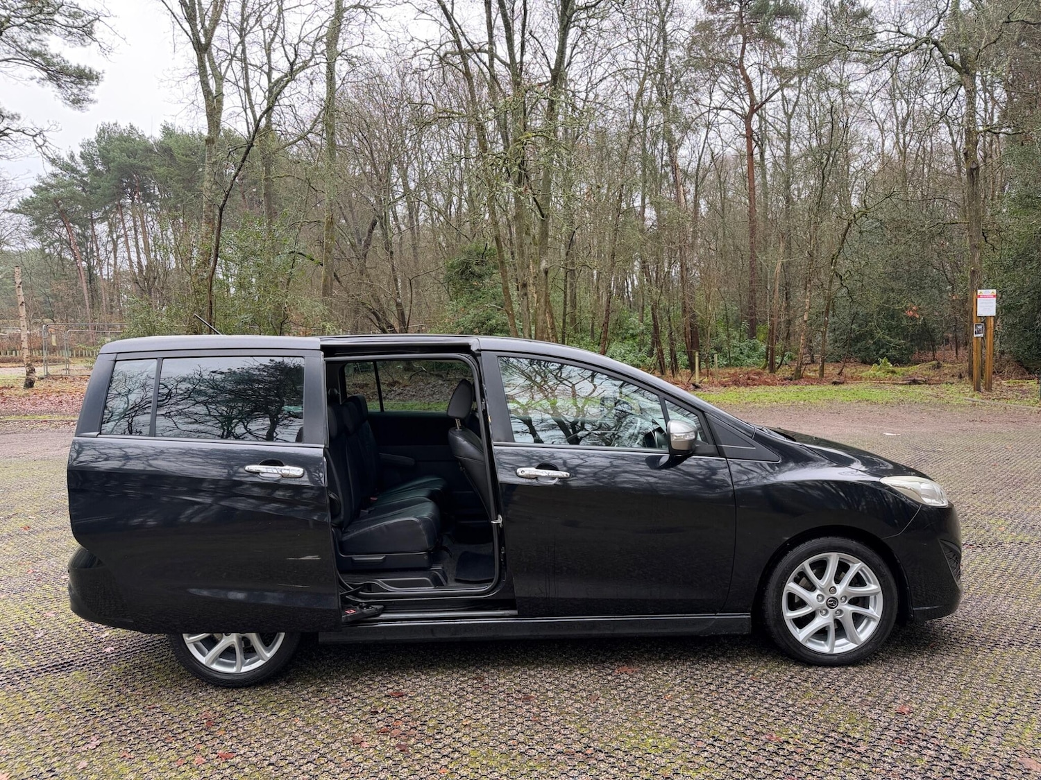 Used Mazda Mazda5 2015 for sale - 77395821: Photo 15