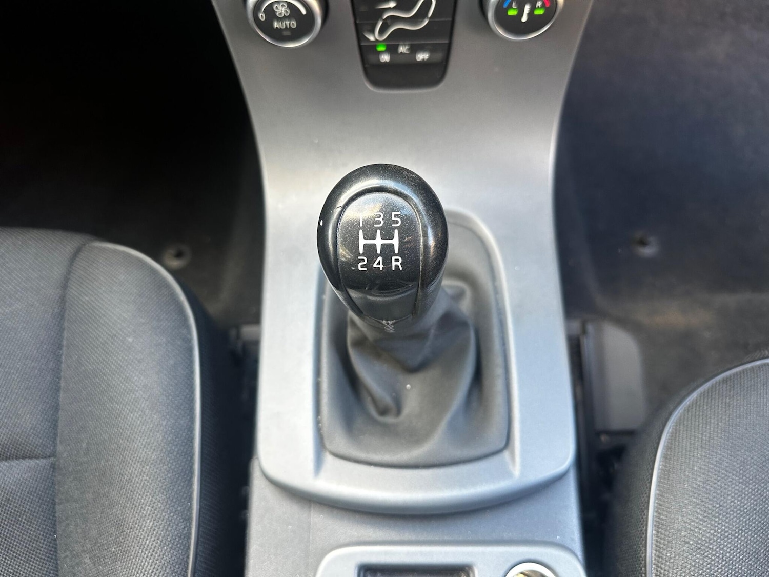 Used Volvo C30 2011 for sale - 77040637: Photo 15