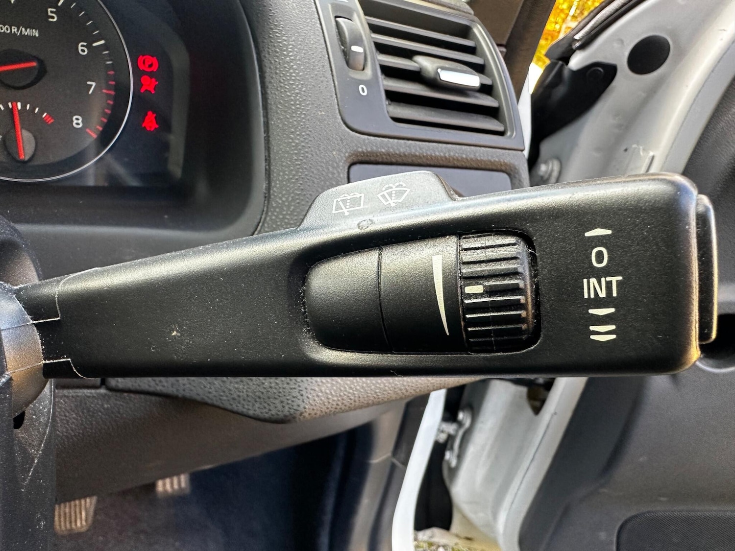 Used Volvo C30 2011 for sale - 77040637: Photo 24