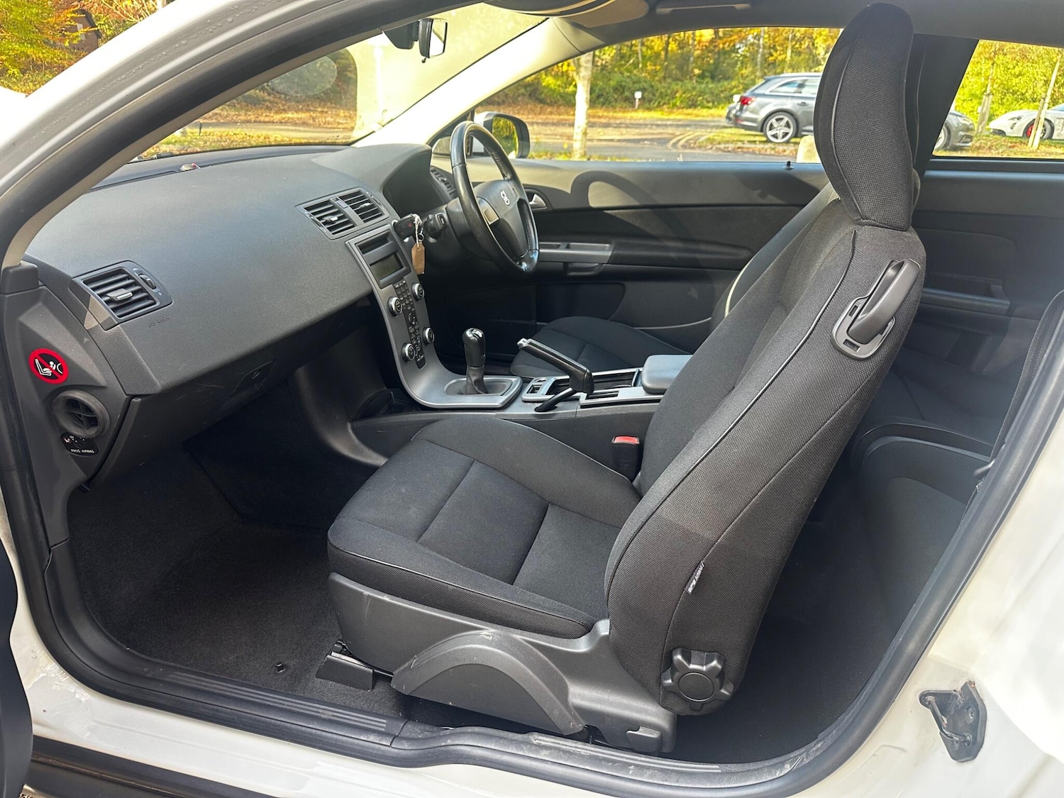 Used Volvo C30 2011 for sale - 77040637: Photo 41