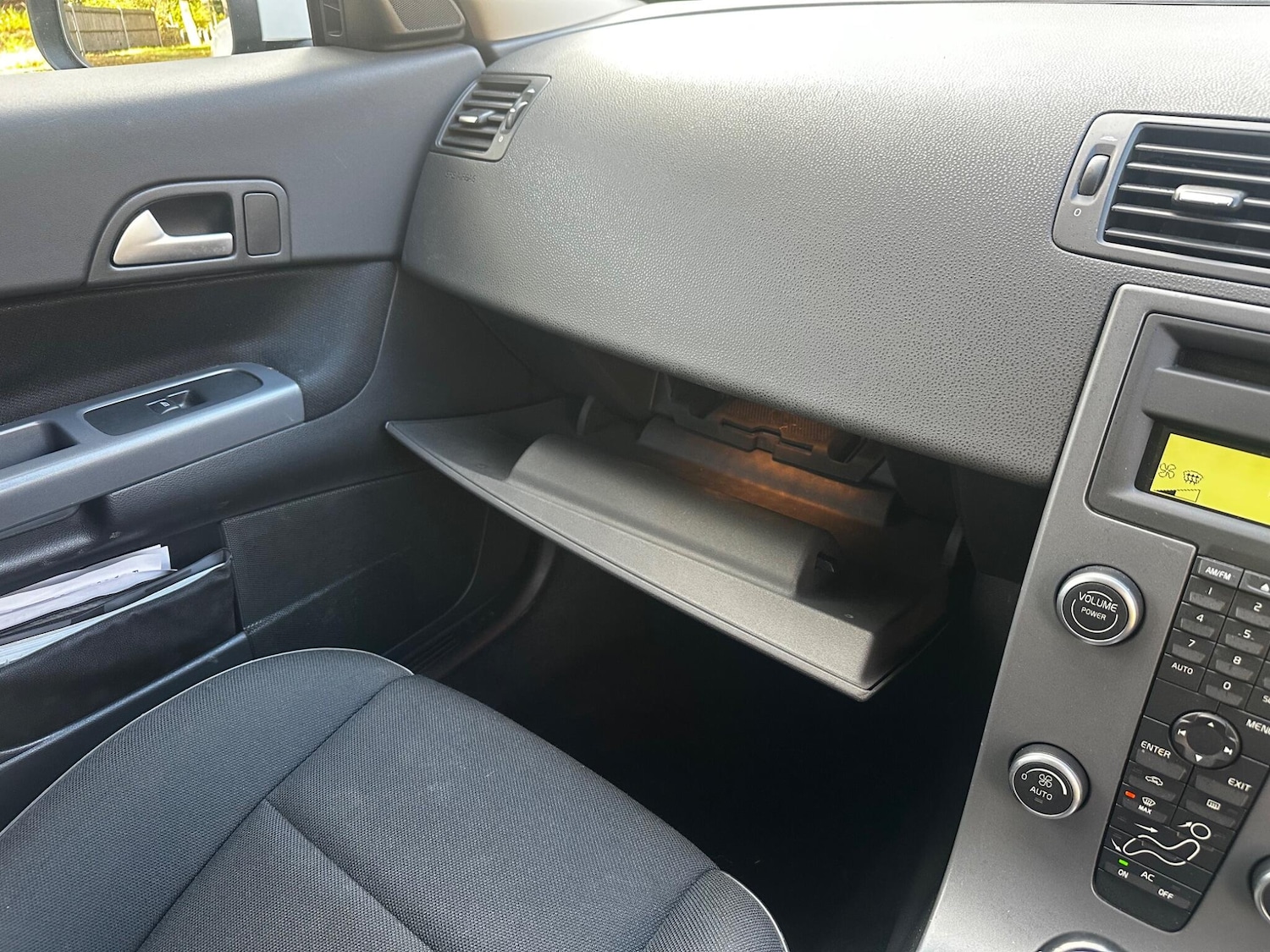 Used Volvo C30 2011 for sale - 77040637: Photo 44