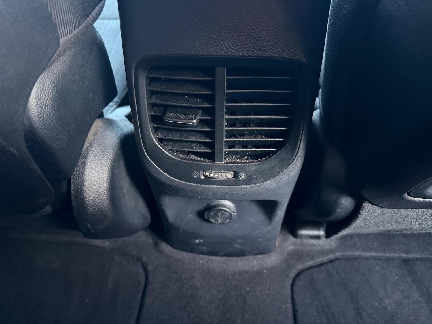 Used Kia Carens 2014 for sale - 77091733: Photo 37