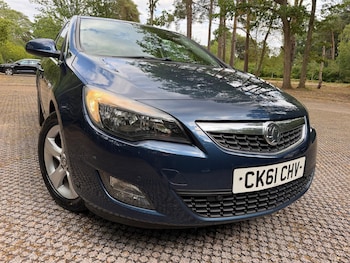 Used Vauxhall Astra 2011 for sale - 79362556: Photo