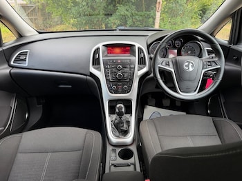 Used Vauxhall Astra 2011 for sale - 79362556: Photo