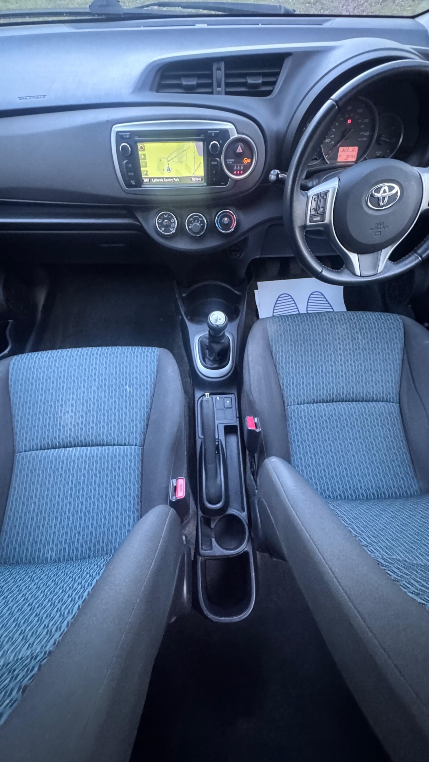 Used Toyota Yaris 2011 for sale - 77039739: Photo 31