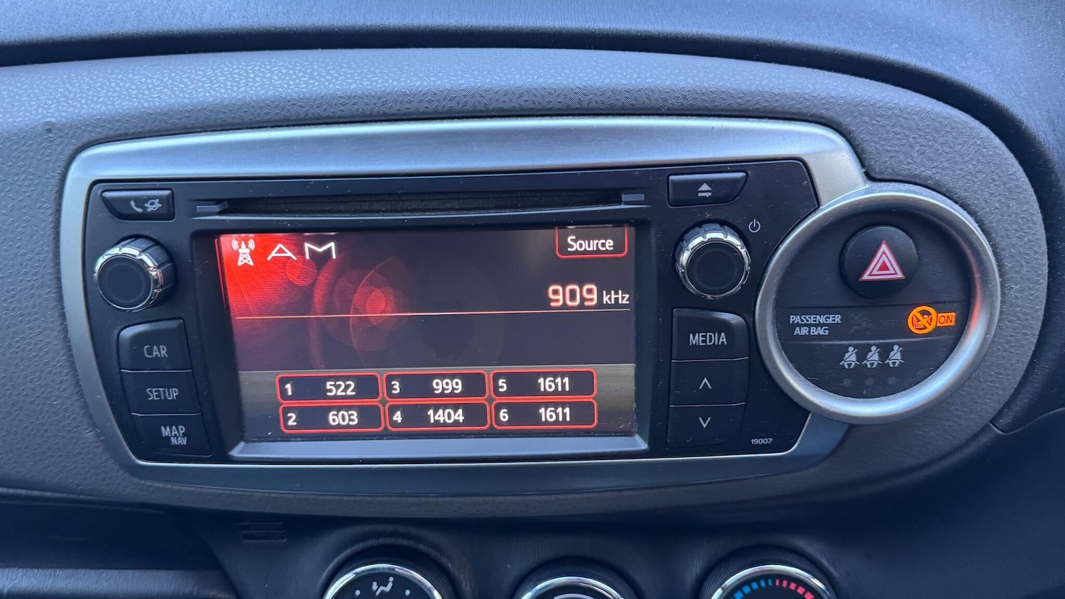 Used Toyota Yaris 2011 for sale - 77039739: Photo 37