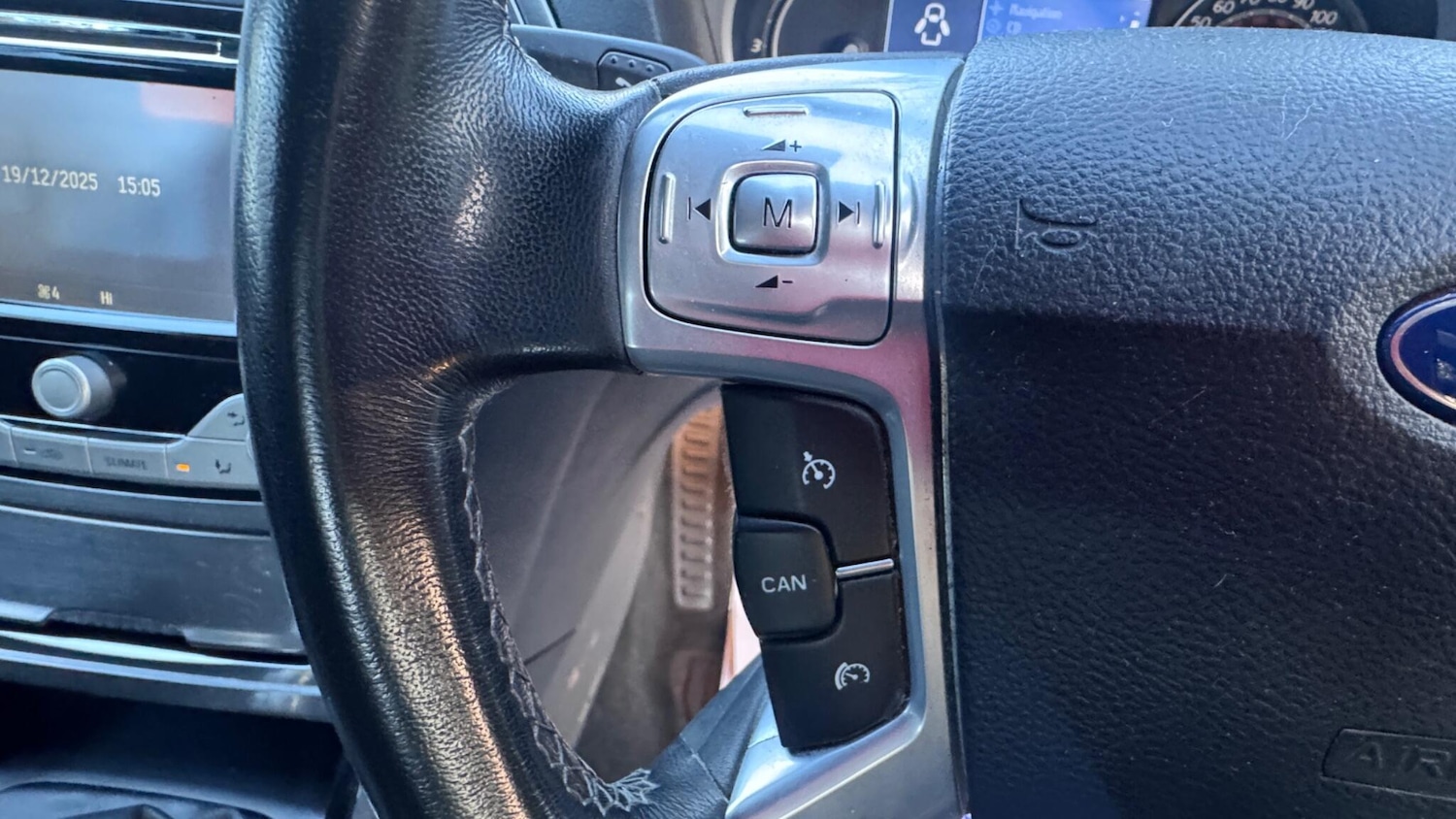 Used Ford Mondeo 2010 for sale - 77174963: Photo 29